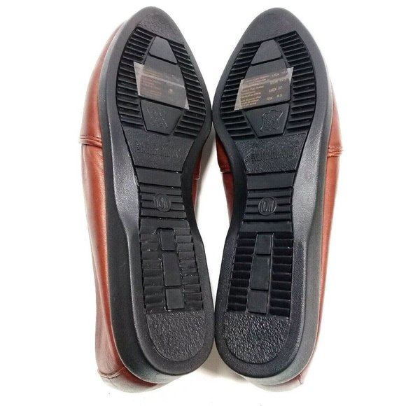 NEW! The Leather Collection Women's Woven Shoes - Picture 4 of 11